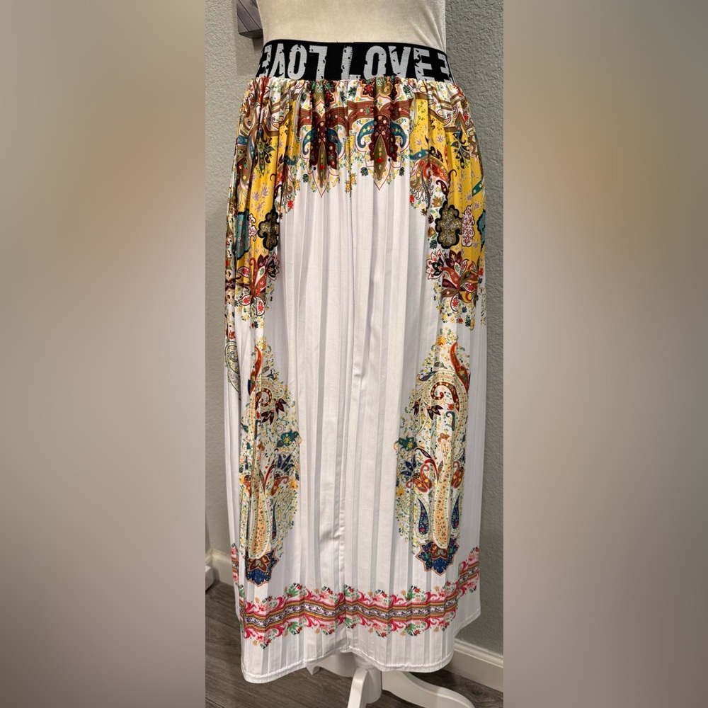 Colorful Paisley Print Maxi Dress